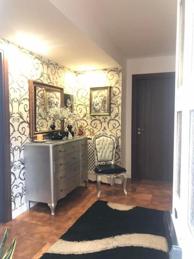 Il Giardino Apartment Canicatti Luaran gambar