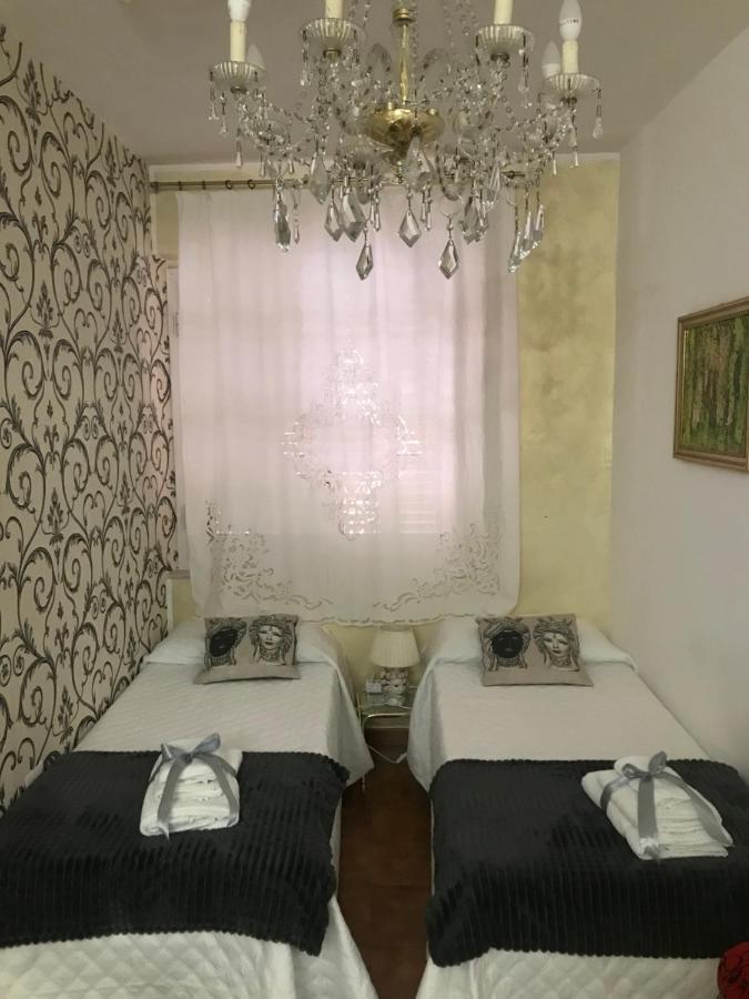 Il Giardino Apartment Canicatti Luaran gambar
