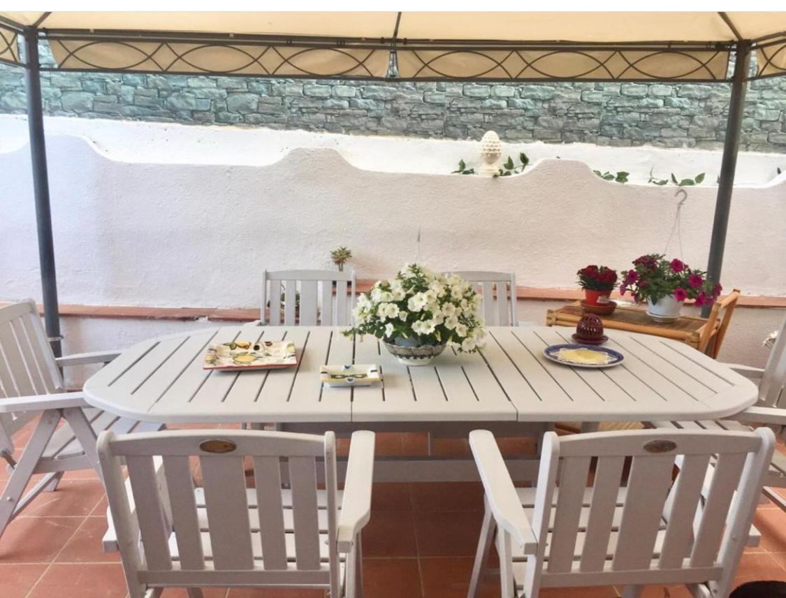 Il Giardino Apartment Canicatti Luaran gambar